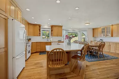 539 E 250 N, Centerville, UT 84014 - Photo 10