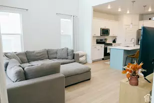 1529 W Skyline Dr, Saratoga Springs, UT 84045 - Photo 4