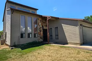 25 W Pk Cir, Vernal, UT 84078 - Photo 2