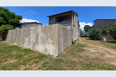 25 W Park Cir, Vernal, UT 84078 - Photo 4