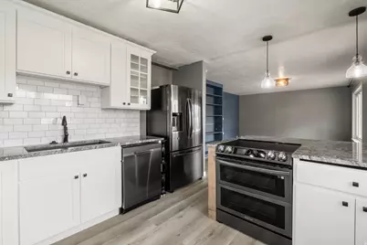97 W Lester Ave, Murray, UT 84107 - Photo 2