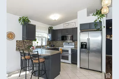 3251 W 5720 S, Taylorsville, UT 84129 - Photo 10