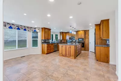 875 E 400 N, Lindon, UT 84042 - Photo 16