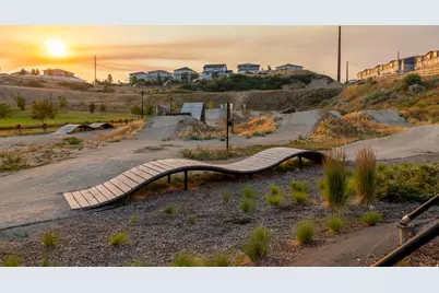 15073 S Reins Way, Bluffdale, UT 84065 - Photo 4
