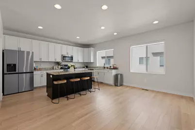 15073 S Reins Way, Bluffdale, UT 84065 - Photo 10