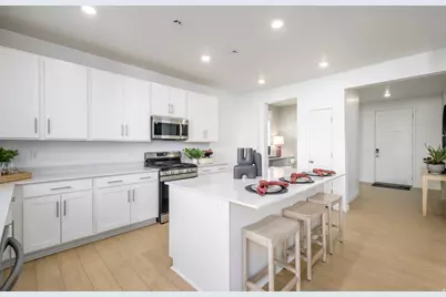 6012 W Sapphire St, West Jordan, UT 84081 - Photo 4