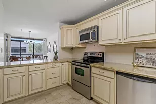 560 E South Temple, Salt Lake City, UT 84102 - Photo 4