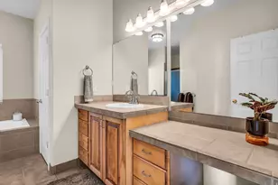 139 Canyon Breeze Dr, Centerville, UT 84014 - Photo 16