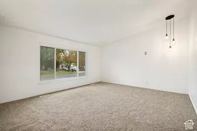 1346 Marilyn Dr, Syracuse, UT 84075 - Photo 6