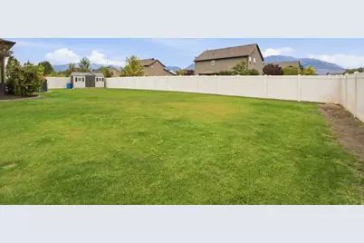 2089 S Bullrush Pkwy, Lehi, UT 84043 - Photo 32