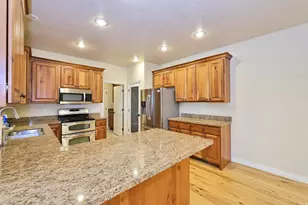 47 N 970 W, Orem, UT 84057 - Photo 8