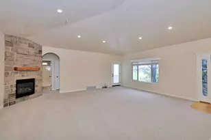 47 N 970 W, Orem, UT 84057 - Photo 16