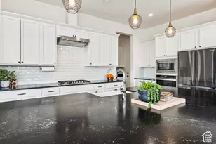 12306 S Elena Cyn Cv, Herriman, UT 84096 - Photo 14