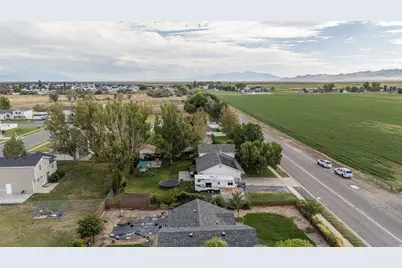 2437 S 3000 W, Syracuse, UT 84075 - Photo 34