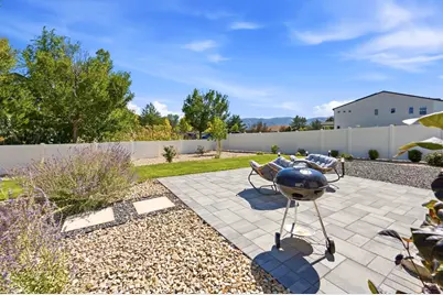 12199 S Brinnelli Dr E, Draper, UT 84020 - Photo 46