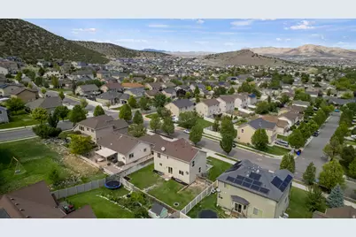 4076 E Southpass Rd, Eagle Mountain, UT 84005 - Photo 32
