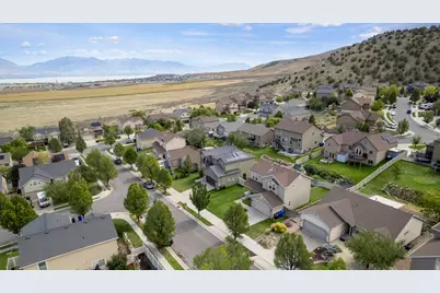 4076 E Southpass Rd, Eagle Mountain, UT 84005 - Photo 34