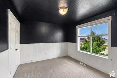 952 E 100 N, Hyde Park, UT 84318 - Photo 18