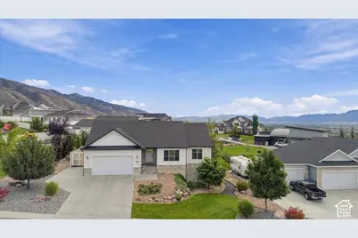 952 E 100 N, Hyde Park, UT 84318 - Photo 54