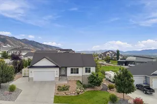 952 E 100 N, Hyde Park, UT 84318 - Photo 54