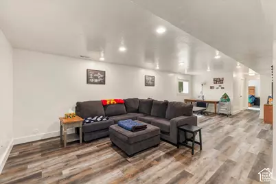 952 E 100 N, Hyde Park, UT 84318 - Photo 24