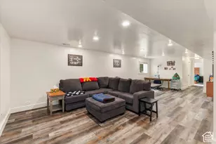 952 E 100 N, Hyde Park, UT 84318 - Photo 24