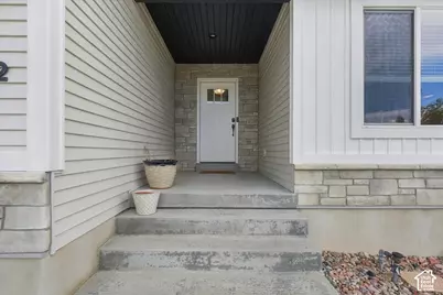 952 E 100 N, Hyde Park, UT 84318 - Photo 42
