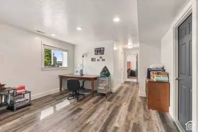 952 E 100 N, Hyde Park, UT 84318 - Photo 22