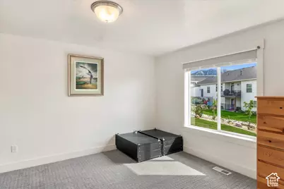 952 E 100 N, Hyde Park, UT 84318 - Photo 16