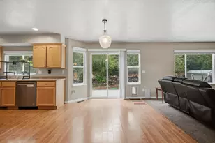 1071 S 55 W, Farmington, UT 84025 - Photo 8