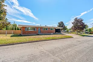 857 Goddard St, Ogden, UT 84403 - Photo 2