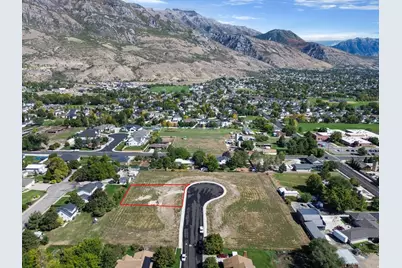708 W 1920 N, Pleasant Grove, UT 84062 - Photo 2