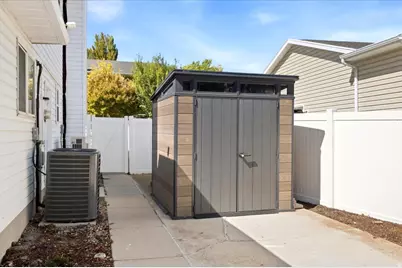 5928 S Chesapeake Cir W, Salt Lake City, UT 84123 - Photo 28