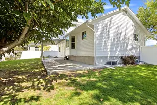 5928 S Chesapeake Cir W, Salt Lake City, UT 84123 - Photo 30