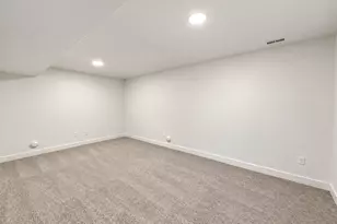 754 S 3500 W, West Weber, UT 84401 - Photo 22