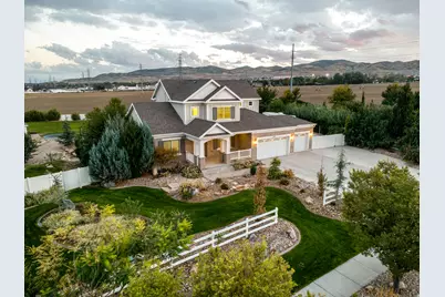 3371 W Oxfordshire Dr, Bluffdale, UT 84065 - Photo 2