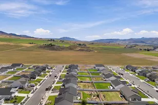 608 S 1380 E, Hyrum, UT 84319 - Photo 32