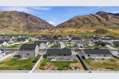 608 S 1380 E, Hyrum, UT 84319 - Photo 30