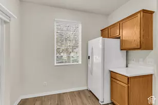 962 S Courtyard Ln, Centerville, UT 84014 - Photo 8