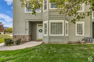 962 S Courtyard Ln, Centerville, UT 84014 - Photo 2