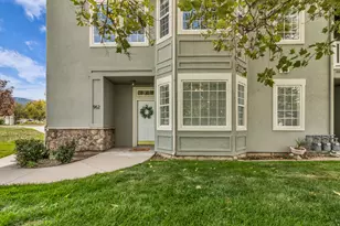 962 S Courtyard Ln, Centerville, UT 84014 - Photo 1