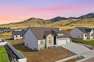 1111 E Center St, Hyde Park, UT 84318 - Photo 6