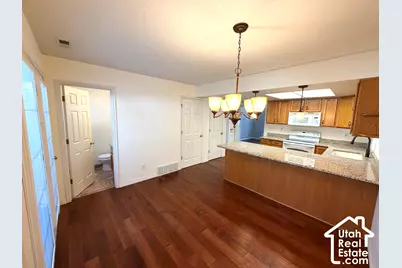 195 Stirling Pl, Logan, UT 84341 - Photo 4