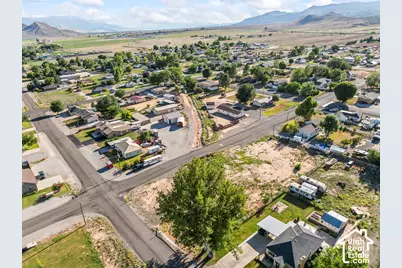 240 W 100 N, Aurora, UT 84620 - Photo 8