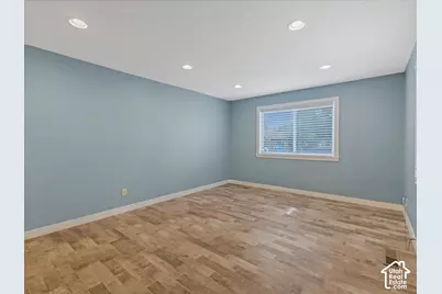 725 N Lafayette Dr W, Salt Lake City, UT 84116 - Photo 4