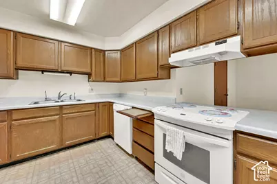 12020 S 4000 W, Riverton, UT 84096 - Photo 12