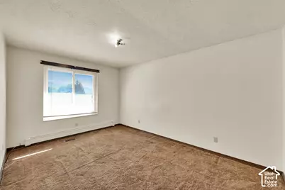 12020 S 4000 W, Riverton, UT 84096 - Photo 26