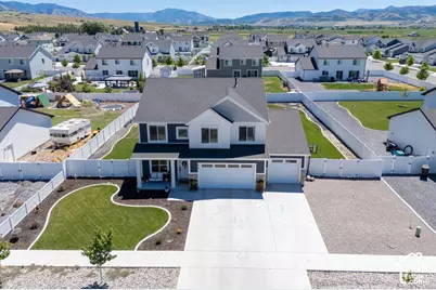 676 E 1100 S, Hyrum, UT 84319 - Photo 2