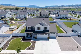 676 E 1100 S, Hyrum, UT 84319 - Photo 2