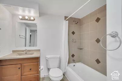 284 E Twin Peaks St, Midvale, UT 84047 - Photo 28